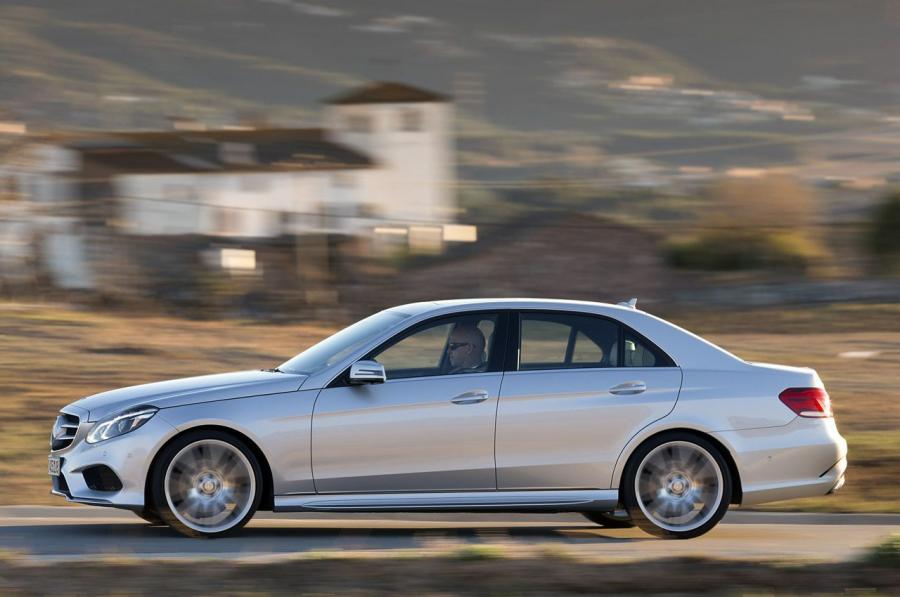  Mercedes-Benz E400 2014 года  (фото 39 из 41)